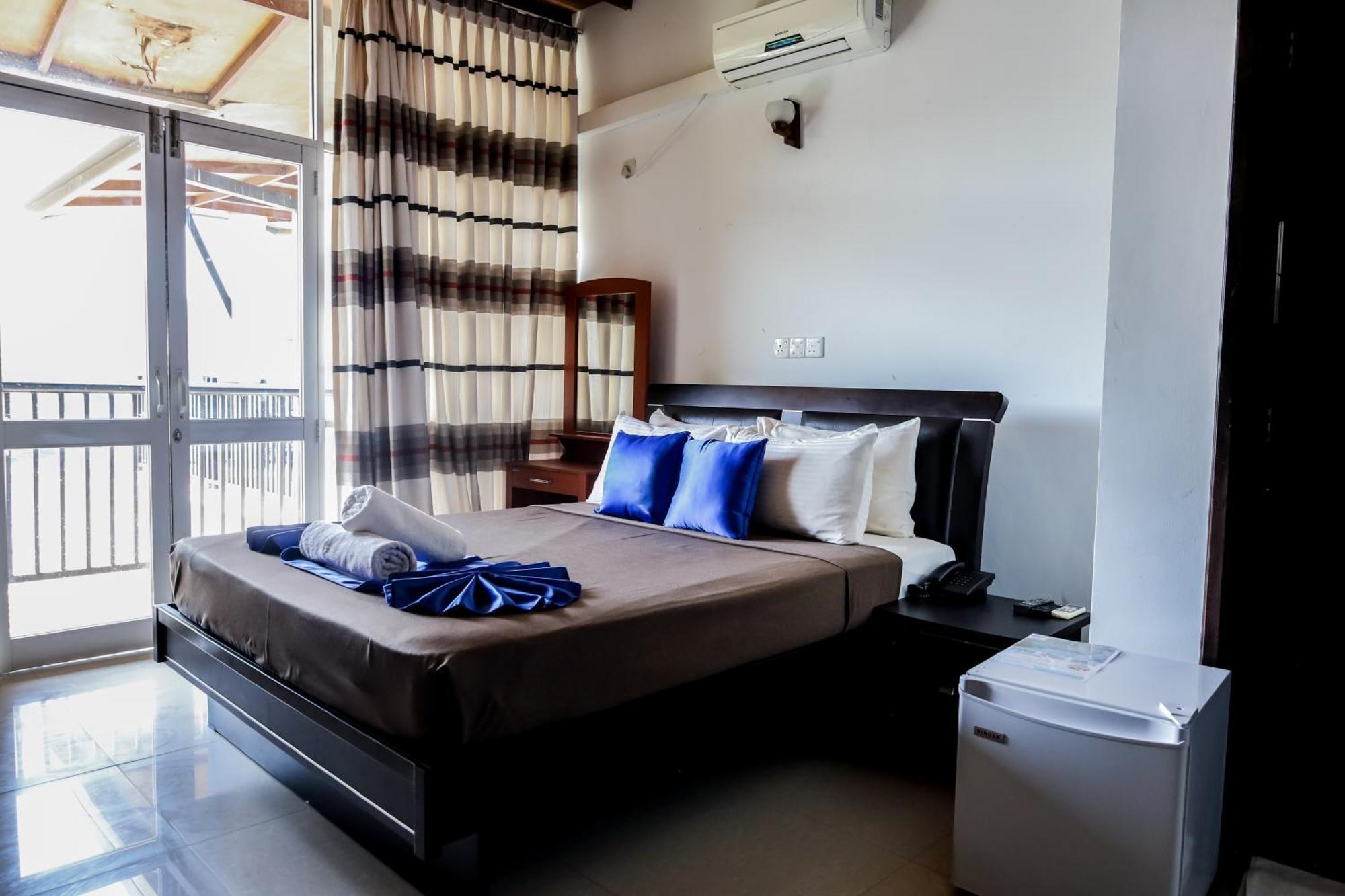 Hotel Elephant Bay Пиннавела Экстерьер фото