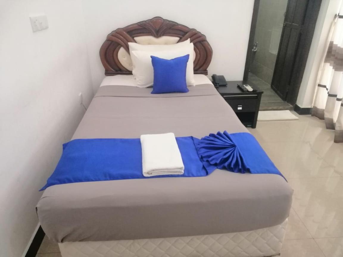 Hotel Elephant Bay Пиннавела Экстерьер фото